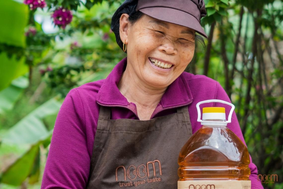 The farmers and workers are local residents living very close to the factory and farm, free, friendly, sociable and ready to help each other.